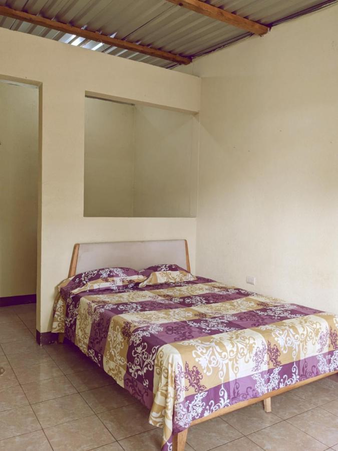 Tika' Aaj Mini-Hotel San Pedro La Laguna Esterno foto