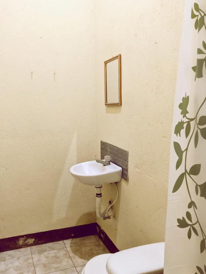 Tika' Aaj Mini-Hotel San Pedro La Laguna Esterno foto